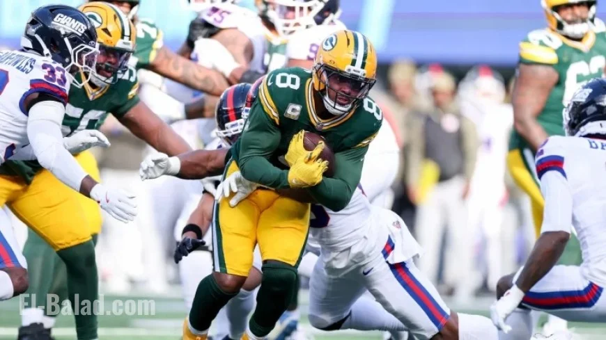 Packers Lead 19-13 as Josh Jacobs Exits with Knee Injury