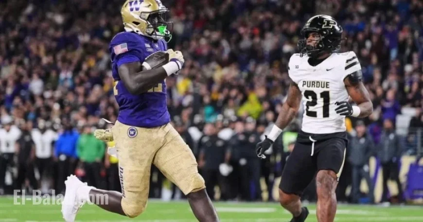 Adam Mohammed Scores 3 Touchdowns as Washington Dominates Purdue 49-13