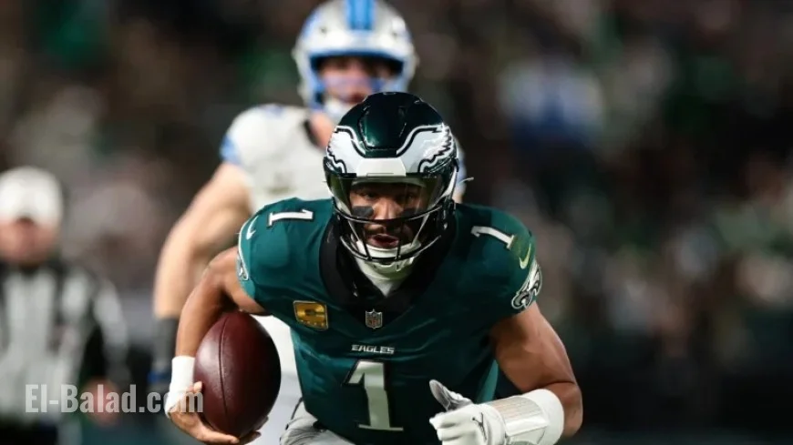Jalen Hurts Scores, Eagles Lead Lions 13-6 at Halftime