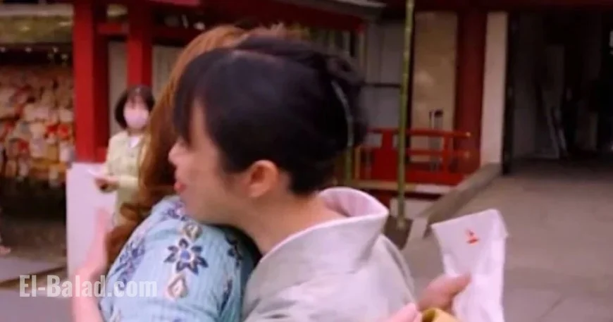 Jane McDonald Pauses Channel 5 Show, Expresses Worry Through Tears