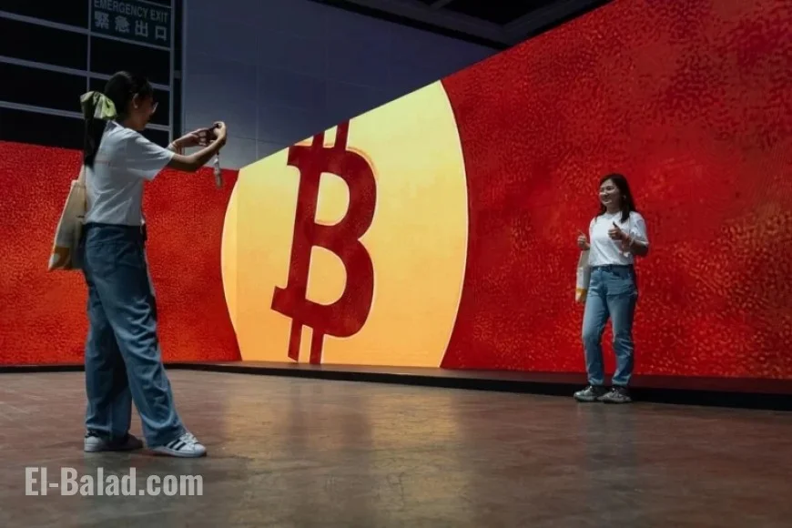 Bitcoin Shakes Wall Street as Market Value Drops $600 Billion