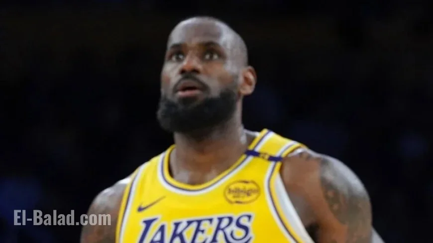LeBron James Joins Full Practice, Discusses Sciatica Before Lakers’ Season Opener