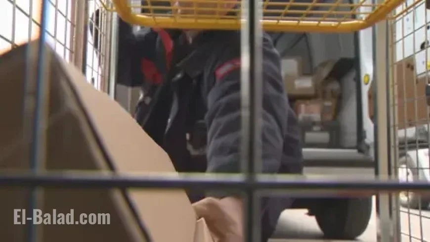 Canada Post Strike Sparks Holiday Shipping Concerns