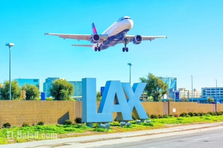 Record Crowds Fill LAX Terminals Like Never Before