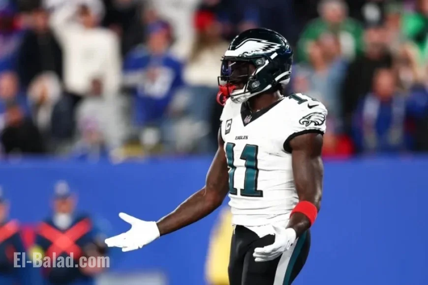 Eagles Fans React to Viral Tom Brady and AJ Brown Moment