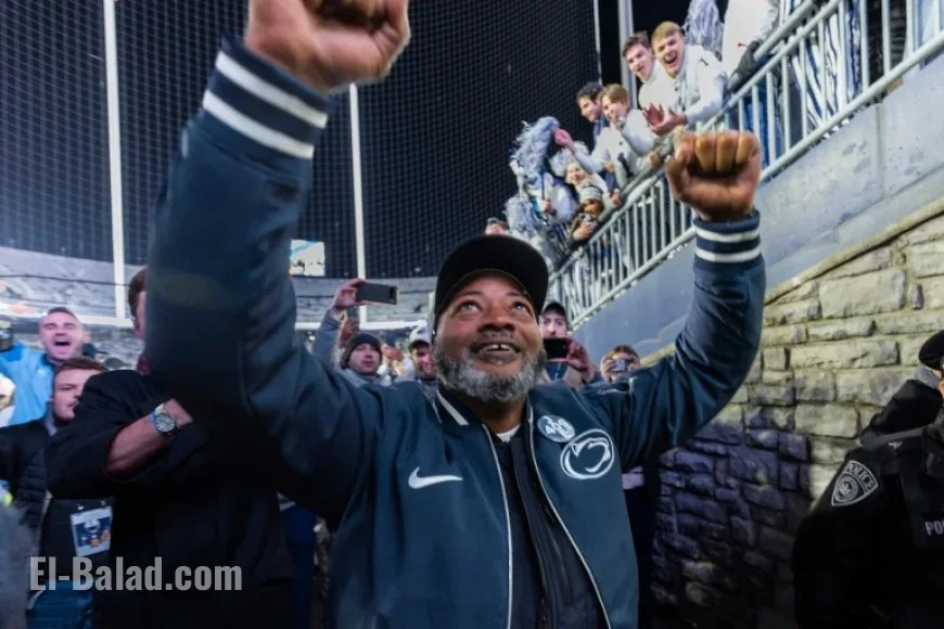 Terry Smith’s Coaching Wardrobe Honors Penn State with 409 Button