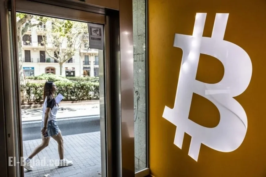 Bitcoin Funds Face Worst Month as Investors Withdraw $3.5 Billion