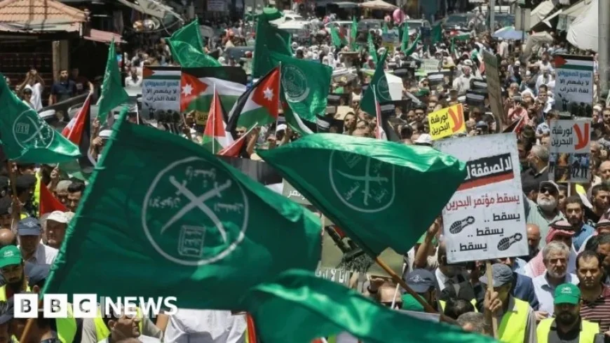 Trump Targets Sanctions on Specific Muslim Brotherhood Chapters