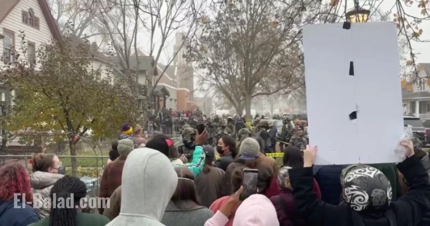 Federal Agents Deploy Chemical Irritants in St. Paul Crowd Clash