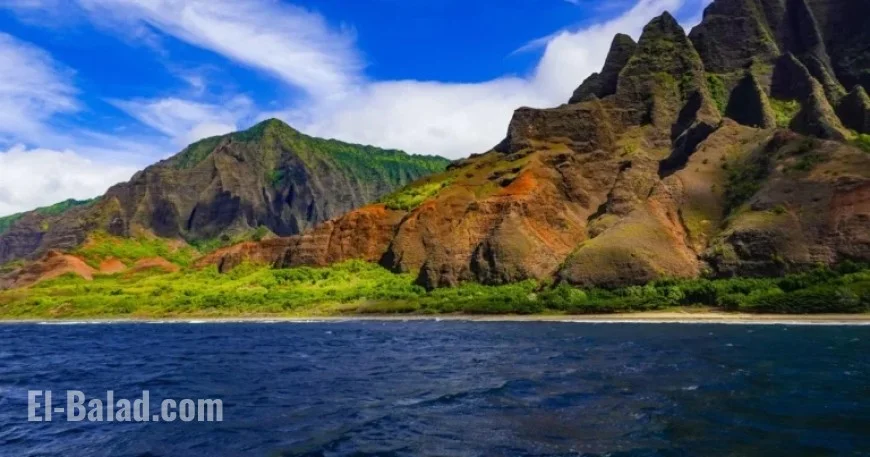 Navy Sailor Dies Heroically Rescuing Children from Hawaii’s High Surf