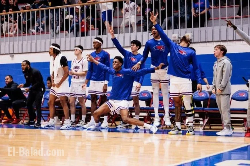 River Hawks Conclude Road Trip at Stonehill, Host Emerson Over Holiday