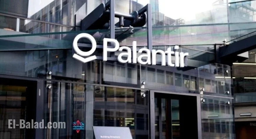 Cathie Wood Sells Palantir Shares: Is It a Signal for Investors?