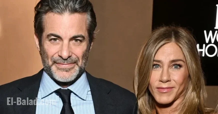 Jennifer Aniston Showcases Chemistry with Boyfriend Jim Curtis