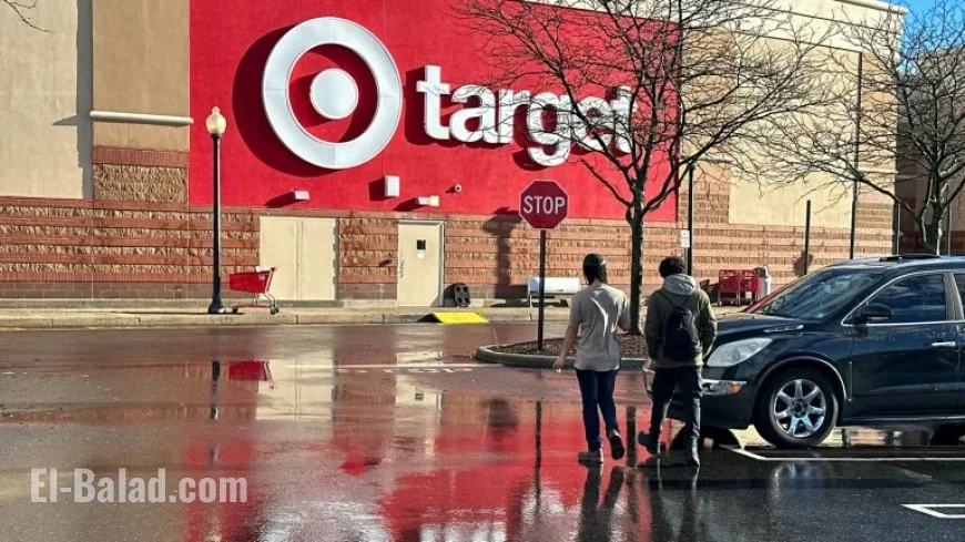 Thanksgiving 2025: Grocery and Drugstore Openings and Closures