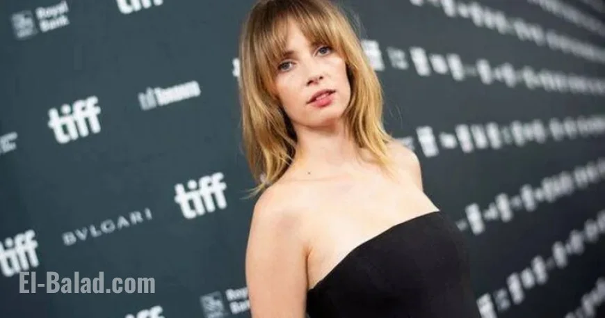 Inside Maya Hawke’s Life Amid New Stranger Things Release