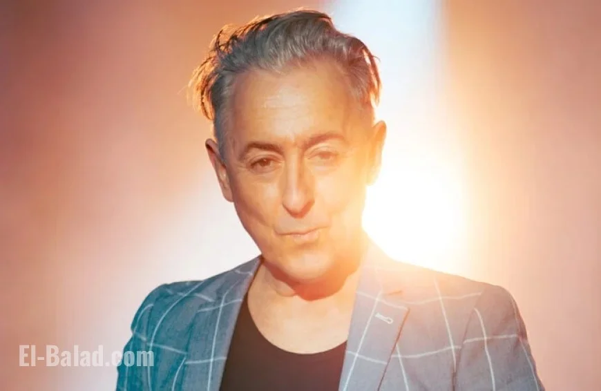 Alan Cumming’s Salary Sacrifice: Significant Aid or Notable Concern?