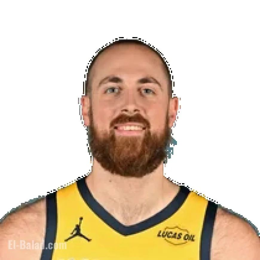 Jay Huff Shines in Friday’s Victory