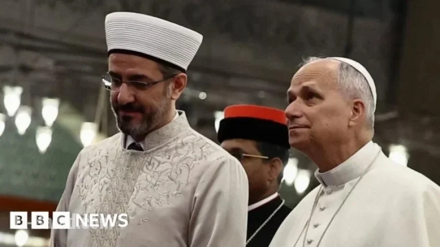 Pope Leo Tours Istanbul’s Iconic Blue Mosque