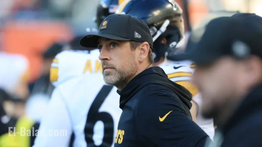 Report: Aaron Rodgers Suffers Three Fractures in Left Wrist