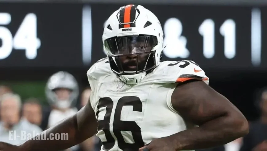 Browns Veteran with 6.5 Sacks Carted Off vs. 49ers