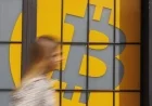 Bitcoin Drops Below $88,000 Amid December Market Turbulence