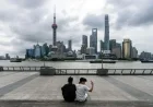 China’s Services Sector Slows, Indicating Economic Weakness