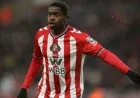 Chelsea & Man United Compete to Sign Sunderland’s Sadiki: Transfer Rumors