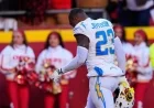 Chargers’ Tony Jefferson Ejected Against Chiefs, Apologizes for Obscene Gesture
