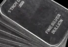 Silver Prices Soar, Driven by Debt Concerns and Geopolitical Tensions