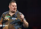 Plaisier and Ratajski Split First Two Sets at PDC World Championship