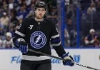 Moser Inks 8-Year, $54 Million Deal with Lightning