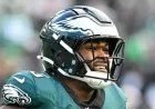 Eagles Fans Cherish Final Games with Beloved Veteran Player