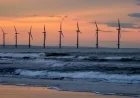 UK Wind Farm Shutdowns Cost £1.5 Billion Due to Grid Limitations