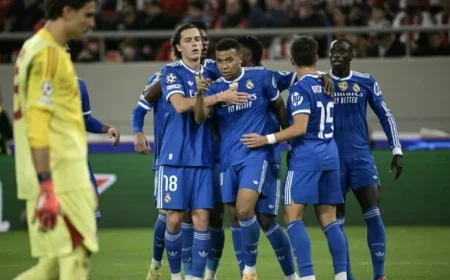 Injured Barcelona, Unsteady Real Madrid Seek La Liga Morale Boost