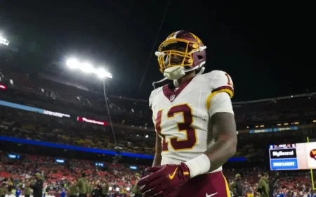 Treylon Burks’ Stunning One-Handed Catch Puts Commanders Ahead 14-13