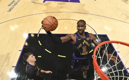 JJ Redick Praises Deandre Ayton’s Grasp of Lakers’ Offensive Strategy