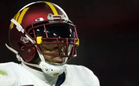 Bobby Wagner Grabs Second Interception in Sunday Night Football Showdown