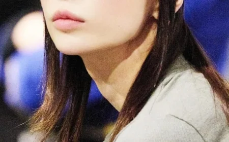 Beloved Idol Performs Despite Concert Cancellation to 14,000 Empty Seats