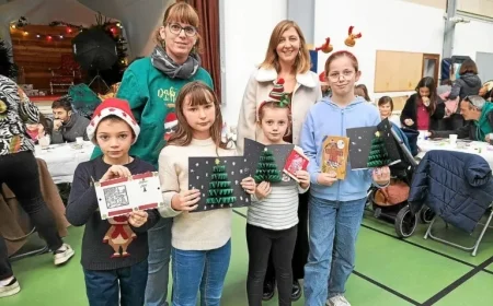 Popular Christmas Market Delights Visitors in Ploemel