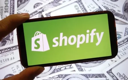 Shopify Faces Cyber Monday Outage: Latest Updates and Insights