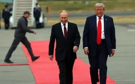 Trump Sends Unconventional Team to Russia for Ukraine Peace Talks