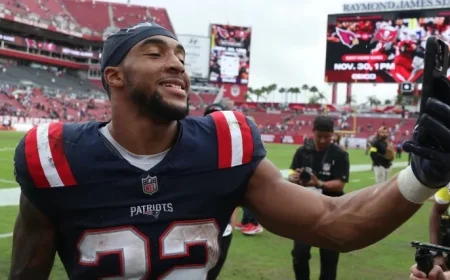 Week 13 Fantasy Football Advice: Start or Sit Henderson and Stevenson