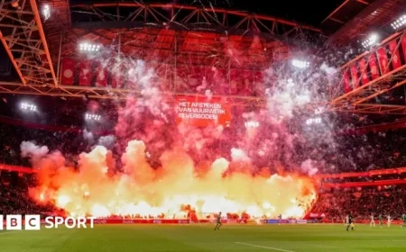 Ajax Condemn ‘Outrageous’ Fireworks as Match Abandoned