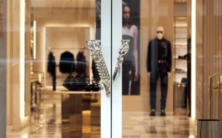 Prada Finalizes Versace Acquisition After Prolonged Negotiations