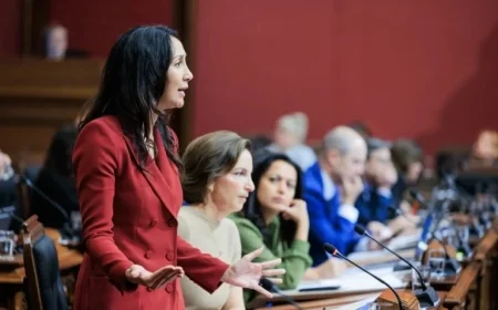 Rodriguez Expels Rizqy from PLQ Caucus Amid Crisis