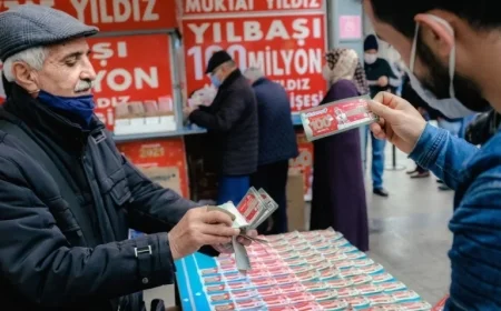 Lottery Vendors Lament Business Decline as Turkey Turns into a Casino