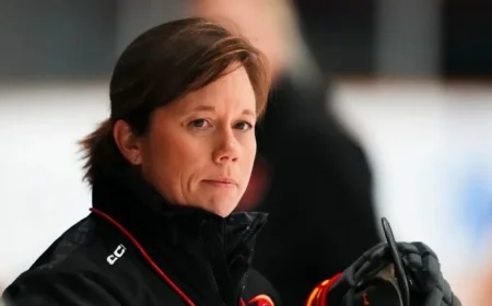 Charge and Frost Wear Pink to Honor Coach Carla MacLeod Before Game