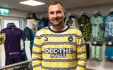 Rowcroft Hospice Cancels Santa Run on Christmas Jumper Day