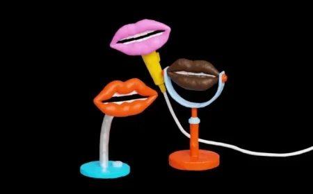 Top Podcasts to Listen to in 2025