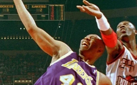 Elden Campbell, Ex-Laker with Effortless Style, Passes Away at 57